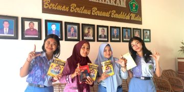 Luar Biasa, 3 Siswi SMA Negeri 6 Mataram Terbitkan Buku Budaya Lokal