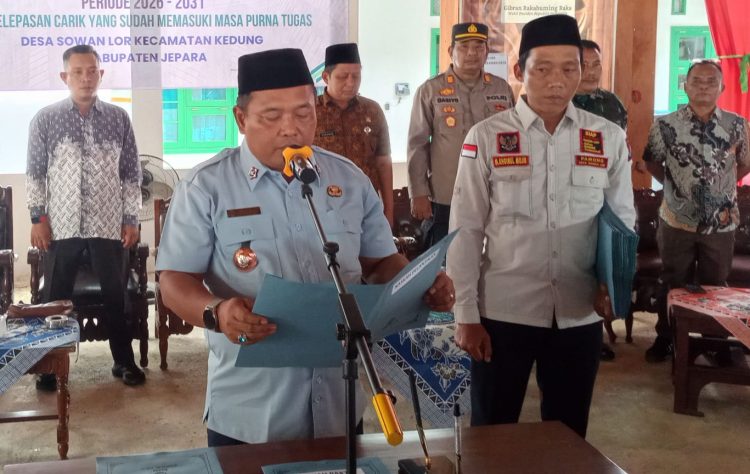 Pelantikan 14 RT dan 4 RW Desa Sowan Lor Jepara, Camat Kedung Apresiasi Demokrasi Hingga Tingkat Terbawah