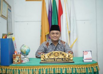 Salman Fauzi, S.Pd: Meneruskan Jejak Pendidikan Keluarga Sejak 1951