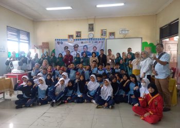 PKK Kota Depok Bersama SDN Sawangan 01 Adakan Pemeriksaan Mata Gratis bagi Siswa