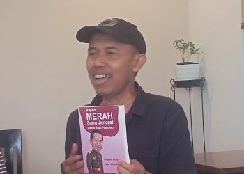 Ahmad Bahar Luncurkan Buku “Raport Merah Sang Jenderal”, Ulas Program dan Evaluasi Kinerja Kapolri