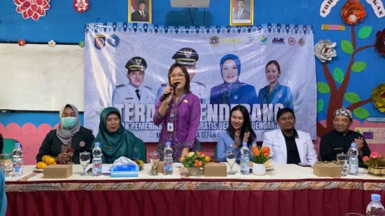 Program Terang Benderang, TP PKK Depok Gelar Pemeriksaan Mata Gratis untuk Siswa SDN RRI Cisalak