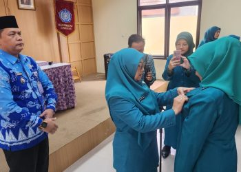 Ketua PKK Kelurahan Kedaung Dilantik, Camat Sebut PKK Strategis Bantu Program Pemkot