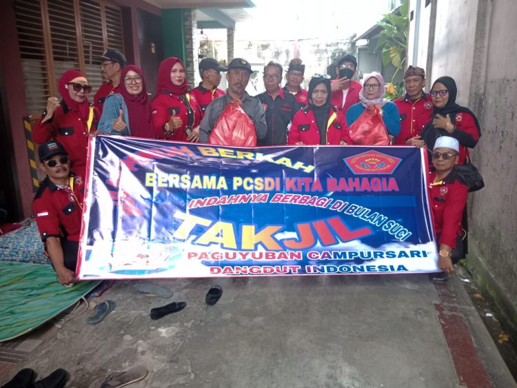 PCSDI Berbagi Takjil di Meruyung, 150 Box Ludes Dibagikan