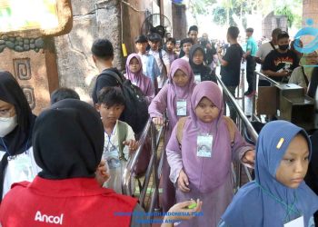 Ramadhan Sharing, Ramadhan Shopping: Perantara Kasih Ajak 50 Anak Yatim Belanja dan Bukber di Detos