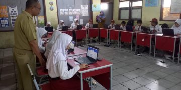 94 Siswa Kelas VI SDN Pondok Petir 02 Ikuti Gladi Bersih Tes Kemampuan Akademik