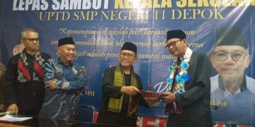 Kadisdik Depok Wahid Suryono Hadiri Sertijab Kepala SMPN 11 Depok