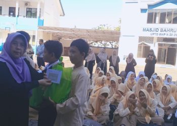 SMPN 20 Depok Salurkan Santunan kepada 170 Siswa Yatim dan Dhuafa