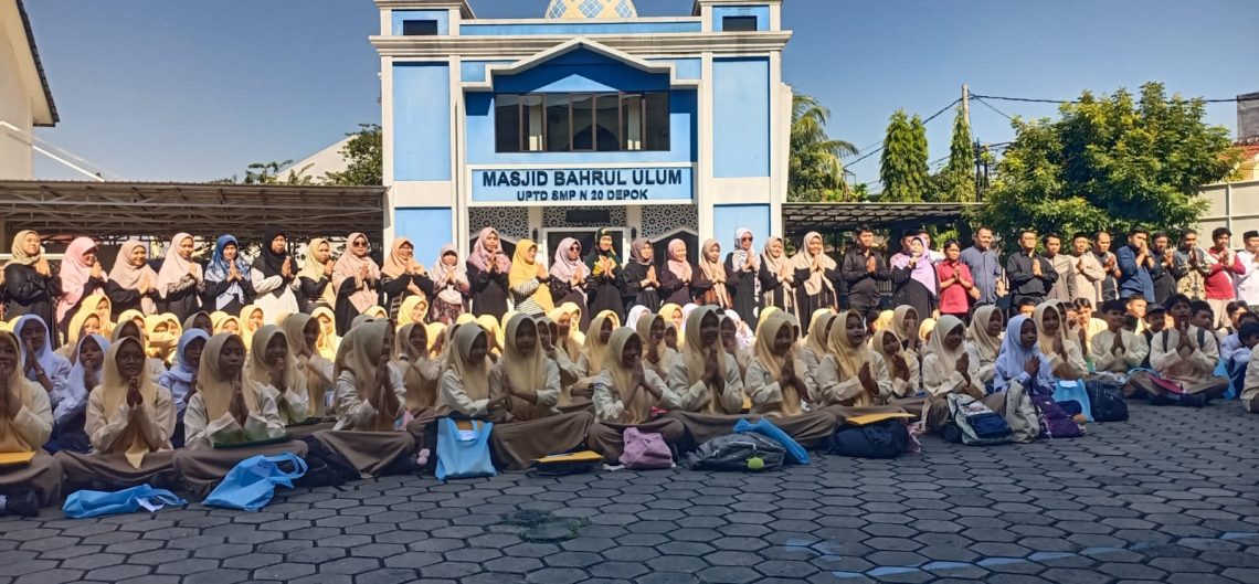 SMPN 20 Depok Salurkan Santunan kepada 170 Siswa Yatim dan Dhuafa