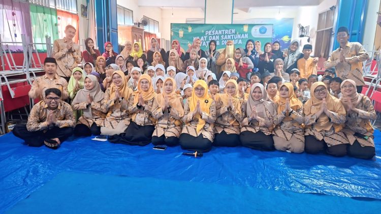 SDN Pancoranmas 1 Salurkan Zakat Fitrah dan Santunan kepada 37 Siswa