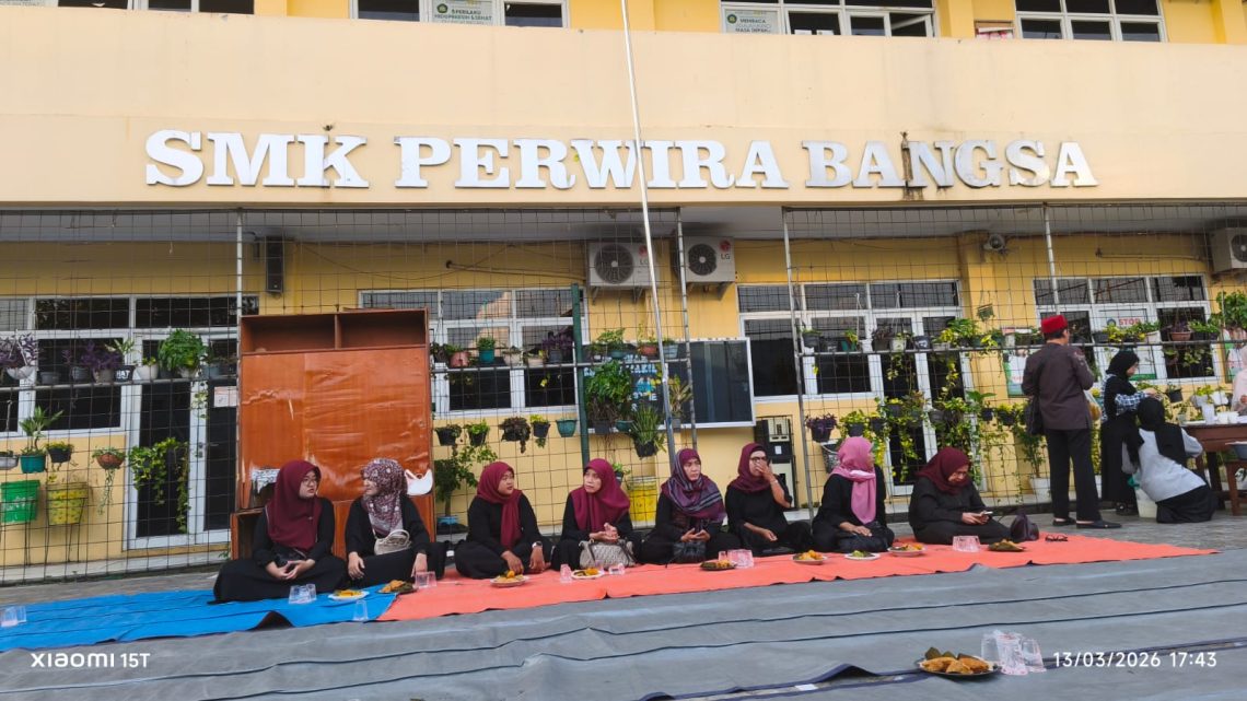 SMK Perwira Bangsa Perkuat Ukhuwah Guru dan Siswa Lewat Buka Puasa Bersama