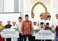 Ribuan Anak Yatim dan Duafa Terima Santunan Ramadan di Masjid Endan Andansih Purwakarta