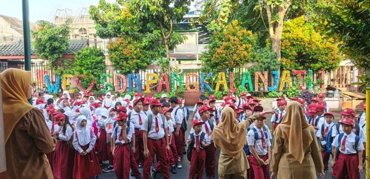 Halalbihalal SDN Pangkalan Jati 1 Perkuat Silaturahmi dan Motivasi Belajar Siswa