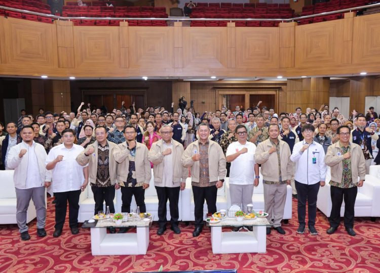 Kompetensi Jadi Kunci, Wamenaker: Dunia Kerja Tak Lagi Hanya Andalkan Ijazah