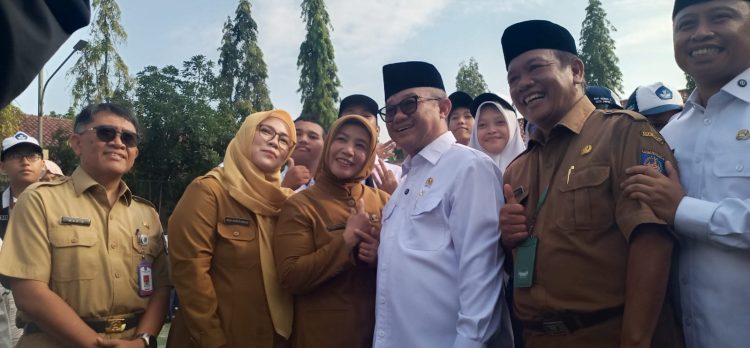 Mendikdasmen Tegaskan: Pemda Tak Boleh Berhentikan Guru PPPK Paruh Waktu