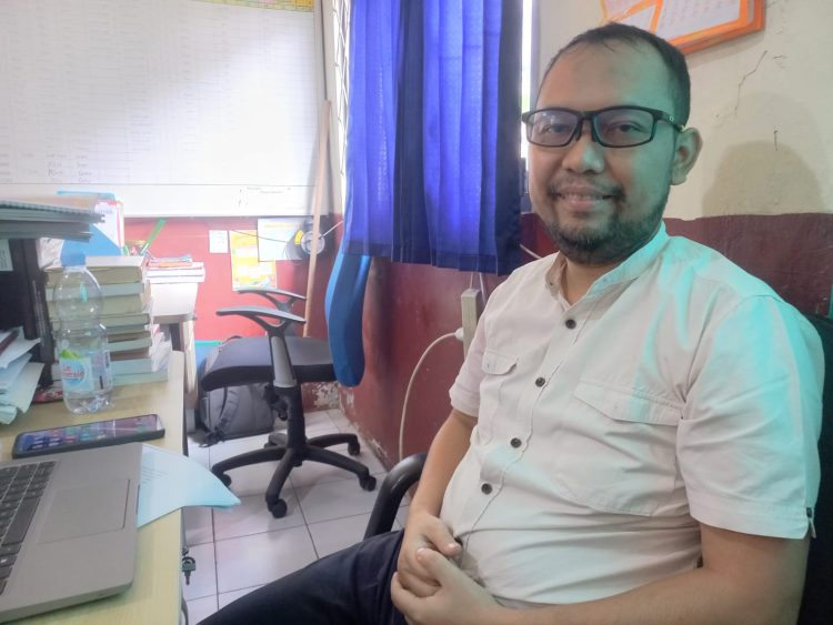 Konsisten Kembangkan Kompetensi, Guru SDN Duren Seribu 01 Aktif di Tim Kurikulum Kota Depok