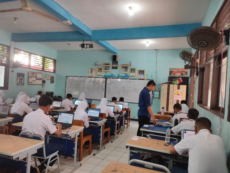 TKA SMPN 11 Depok Berjalan Lancar, 581 Siswa Ikuti Ujian hingga Hari Keempat