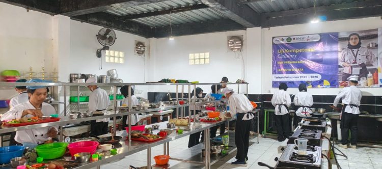 176 Siswa SMK Perwira Bangsa Ikuti Ujikom Berbasis LSP