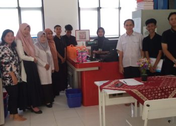 Pengawas KCD Wilayah II Pantau Ujian Okupasi Trainee Kasir di SMKN 3 Depok