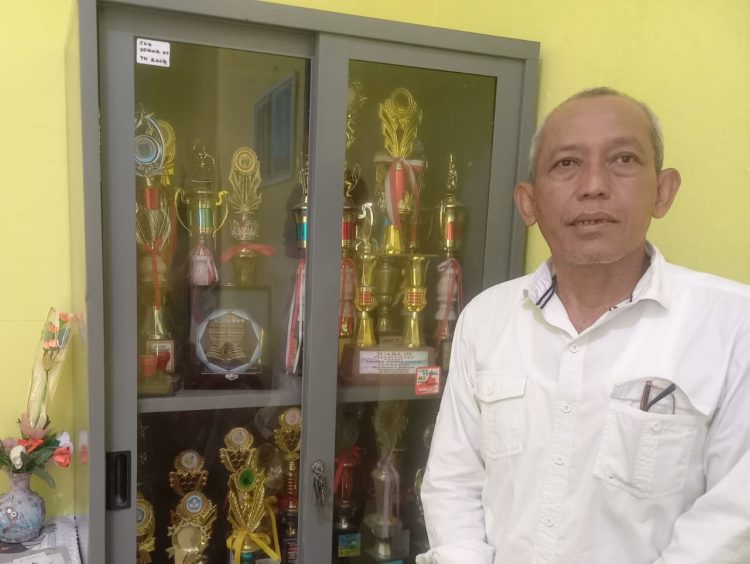 Prestasi Membanggakan, Dua Siswa SDN Serua 01 Juara I Felsi