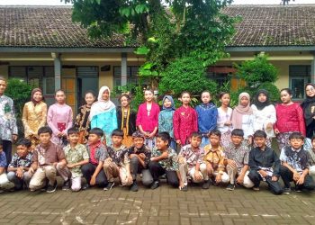 Peringati Hari Kartini, Kepsek SDN 2 Langon: RA Kartini Menjadi Inspirasi Bagi Anak Bangsa