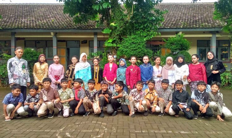 Peringati Hari Kartini, Kepsek SDN 2 Langon: RA Kartini Menjadi Inspirasi Bagi Anak Bangsa