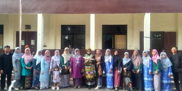 Angkat Nilai Kesetaraan, SDN Pasir Putih 03 Meriahkan Hari Kartini dengan Pawai dan Lomba