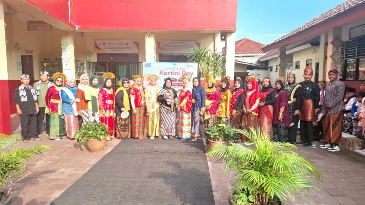 Merajut Asa ala Kartini, SDN Kalibaru 6 Gelar Lomba Kreatif untuk Siswa