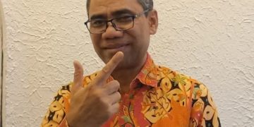 Ketika Otoritas Guru Runtuh dan Pendidikan Kehilangan Arah saat Jari Tengah Diacungkan di Ruang Kelas