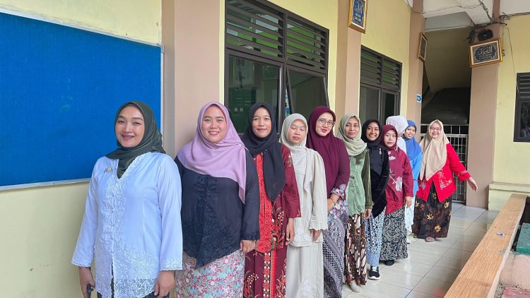 Semarak Hari Kartini, 487 Siswa SMP Islamiyah Serua Gelar Pawai Budaya 