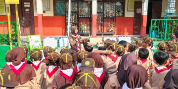 Hari Kartini di SDN Depok Baru 2: Dari Busana Adat hingga Aksi Peduli Lingkungan