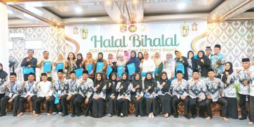 Halalbihalal PGRI dan KKG PAI Depok Jadi Momen Spesial, 19 Guru Purnabakti Terima Penghargaan