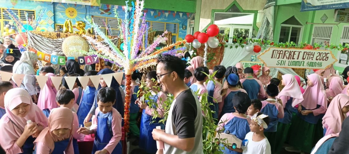Market Day SD Islam Ummul Aminah, Siswa Belajar Wirausaha Lewat Bazar Kuliner Nusantara
