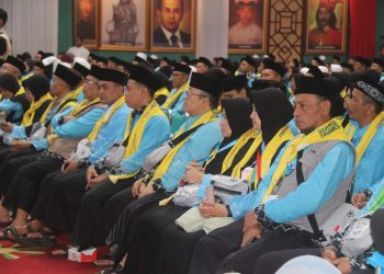 Pemberangkatan Perdana Haji Kabupaten Bogor: 445 Jemaah Kloter 3 Dilepas
