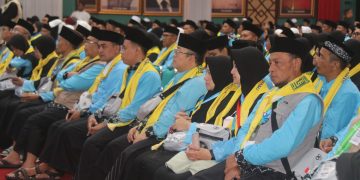 Pemberangkatan Perdana Haji Kabupaten Bogor: 445 Jemaah Kloter 3 Dilepas