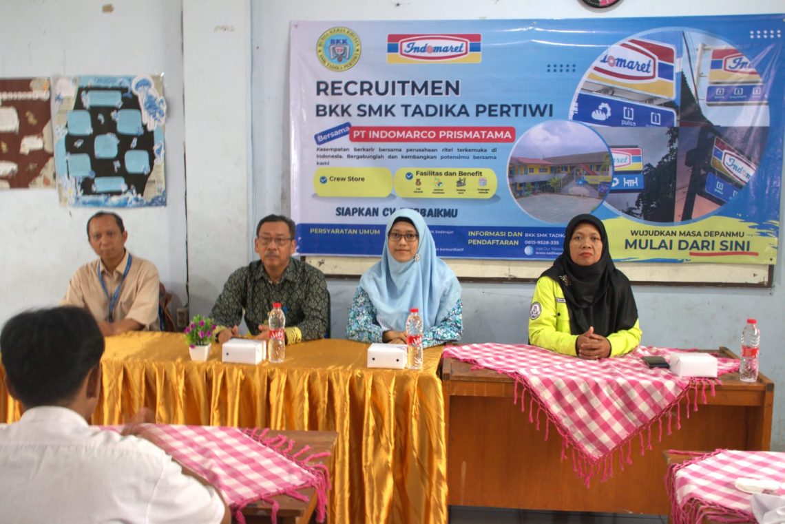 Fasilitasi Lulusan Tembus Dunia Kerja, SMK Tadika Pertiwi Gelar Rekrutmen Industri