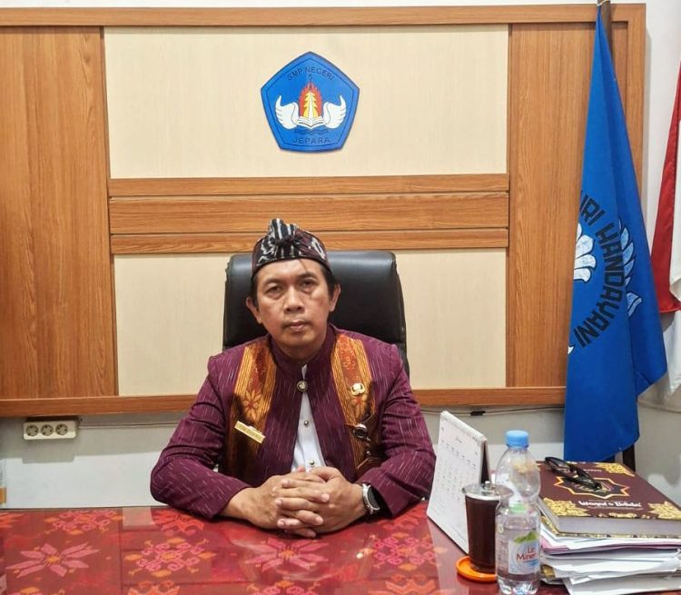 Hardiknas 2026, Kepsek SMPN 5 Jepara Ajak Orang Tua dan Masyarakat Tingkatkan Mutu Pendidikan