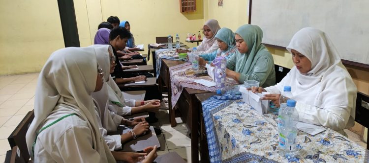 Umumkan Kelulusan Siswa Kelas XII, Kepsek SMK Bina Mandiri: Jangan Berhenti Belajar, Terus Kembangkan Potensi Diri  