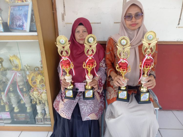 Nemar dan Dzalika Sabet Empat Piala O2SN, SDN Bedahan 03 Dominasi Atletik LLP