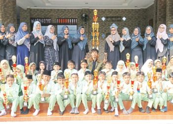 SD Islam Plus Darul Ulum Juara Umum  PAI Limo Tiga Tahun Berturut-turut